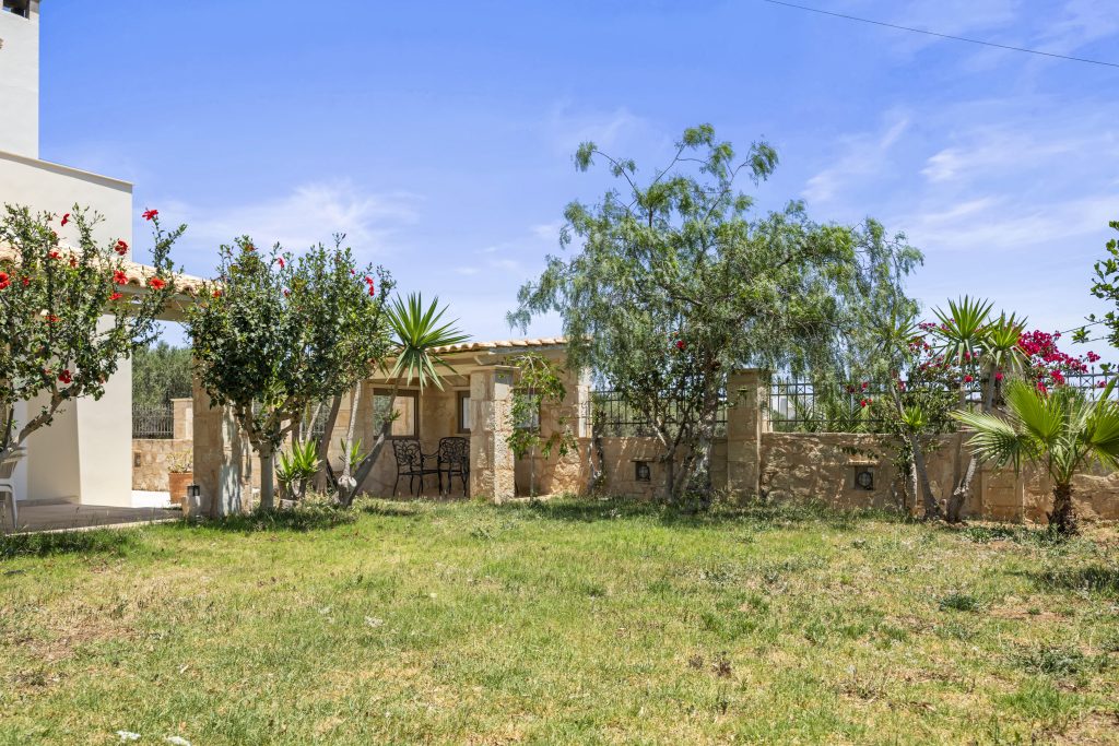Property: SARANIA| image-2