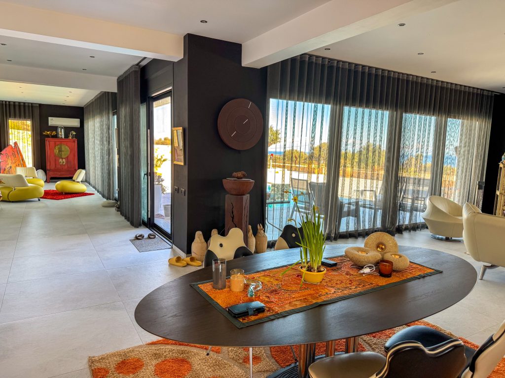Property: OLENIA| image-2