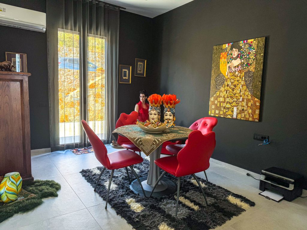 Property: OLENIA| image-8