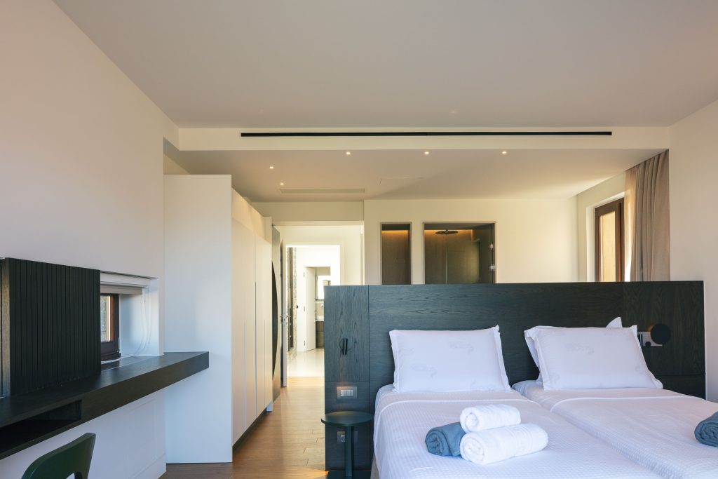 Property: EIRENE| image-24